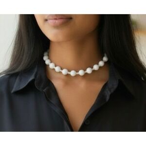 Vintage‎ White Glass Bead Choker Necklace Minimal Classic 15"